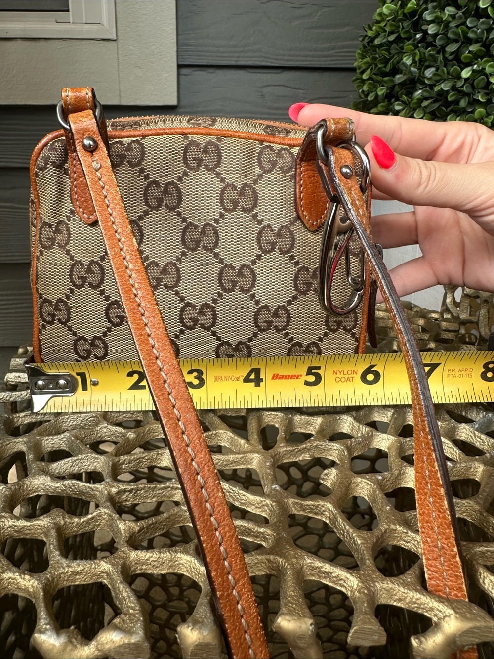Mini Gucci Crossbody - Picture 8 of 12